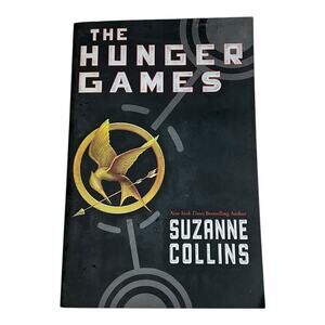 THE HUNGER GAMES (Book 1) by Suzanne Collins Paperback Great Condition